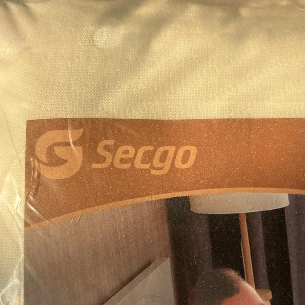 Cream Mattress Protector